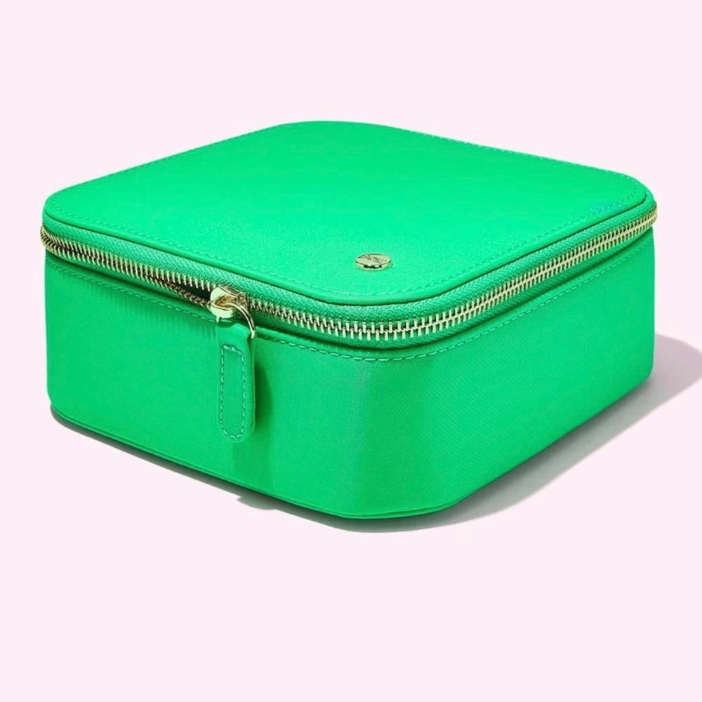 Stoney Clover Lane Avocado travel case